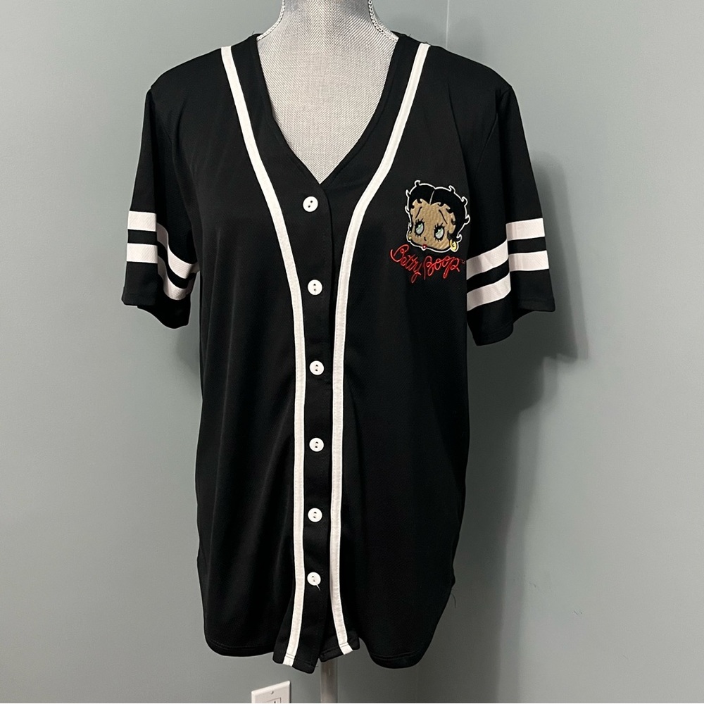 BETTY BOOP Baseball jersey graphic tee women’s size medium